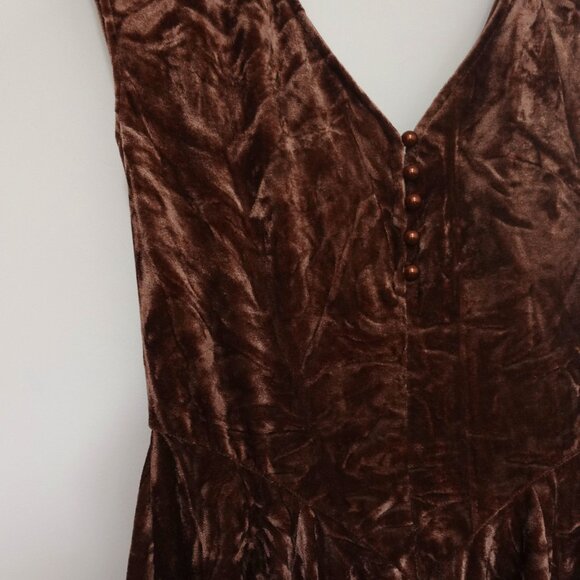 NWT UO Silence + Noise Corina Velvet Short Sleeve Mini Dress Chocolate Sz Small - Picture 11 of 13